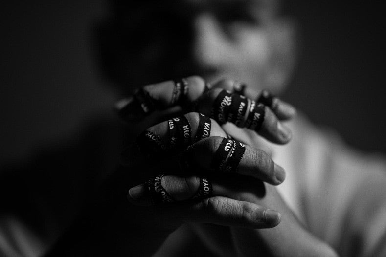 Moya Finger Tape