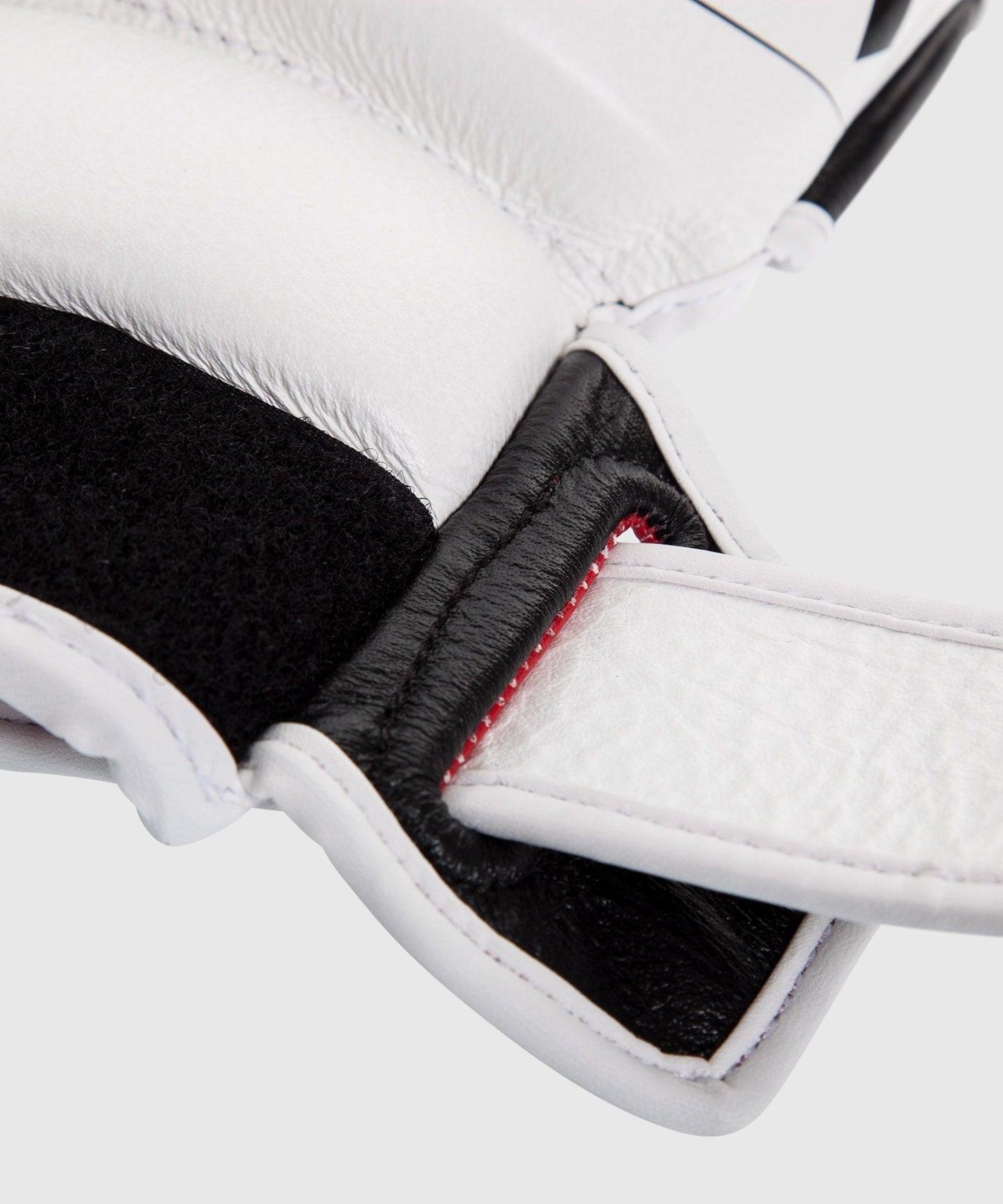 Venum Undisputed 2.0 MMA Gloves Nappa Leather White - The Fight Club