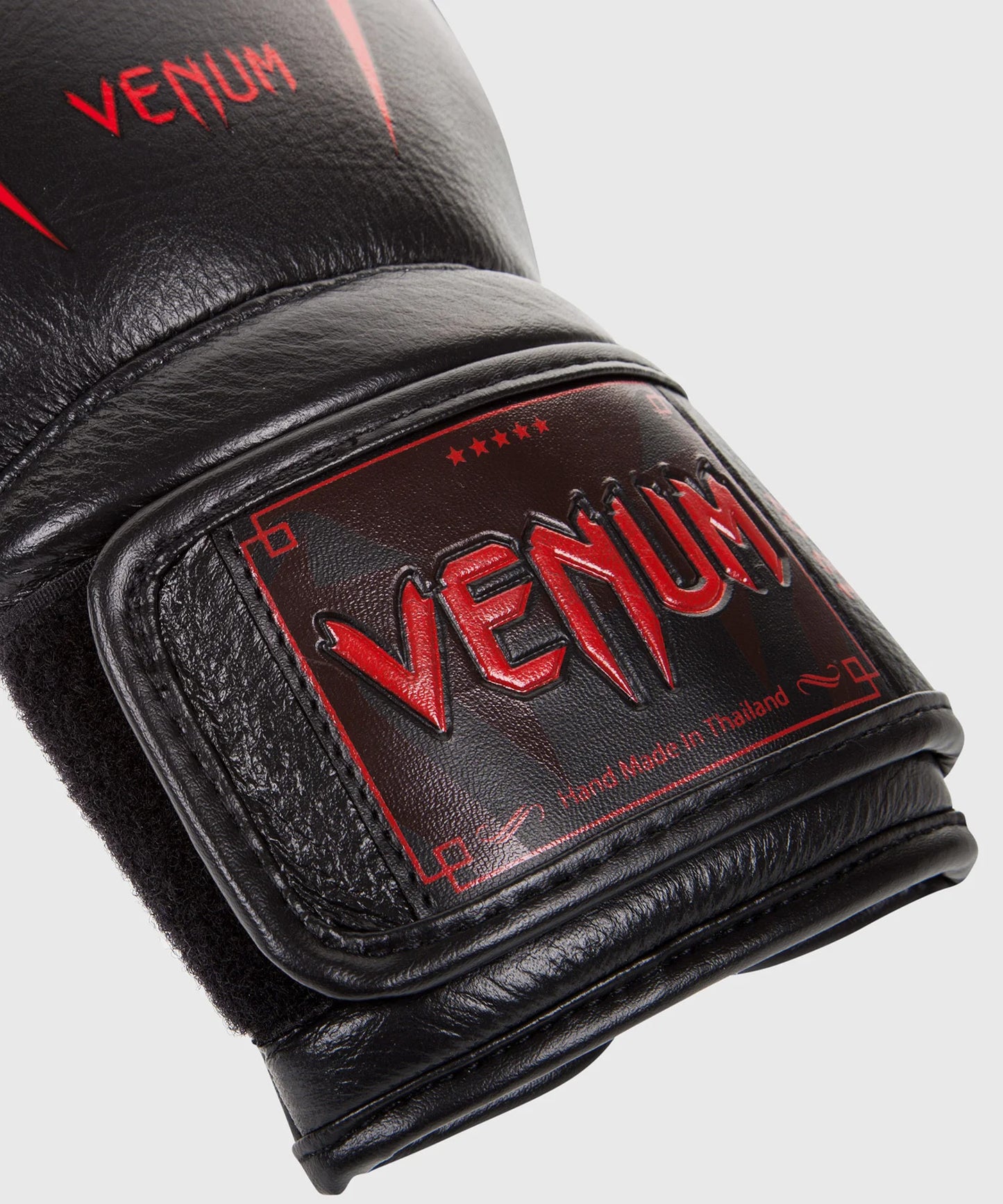 Venum Giant 3.0 Boxing Gloves Nappa Leather Black Devil - The Fight Club