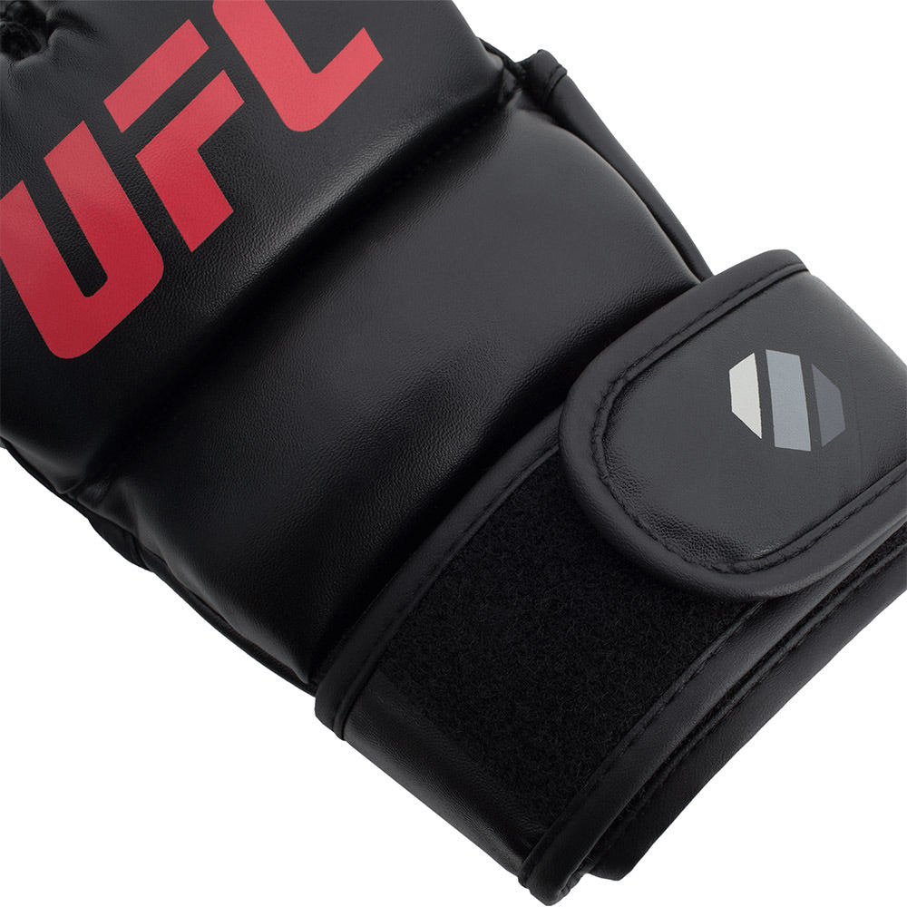 UFC Contender MMA 7oz Grappling Gloves - The Fight Club