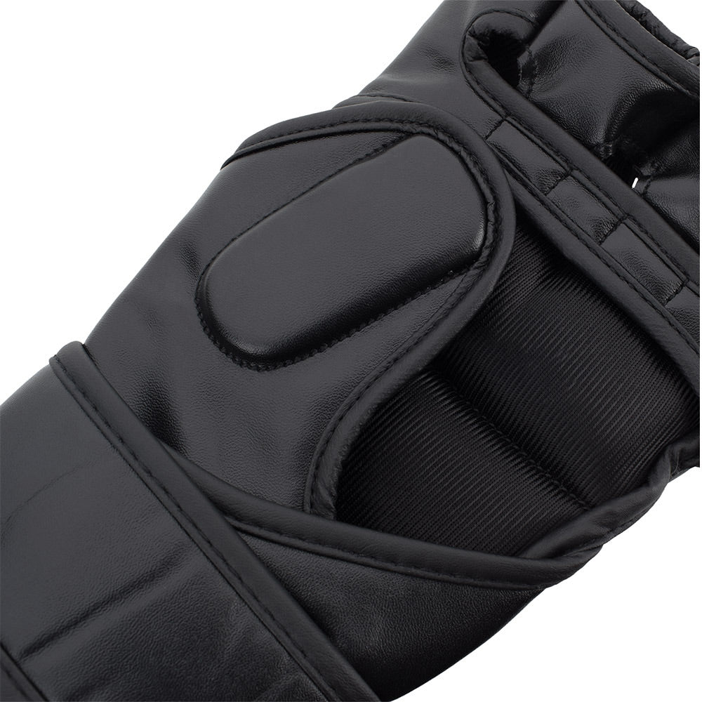 UFC Contender MMA 7oz Grappling Gloves - The Fight Club