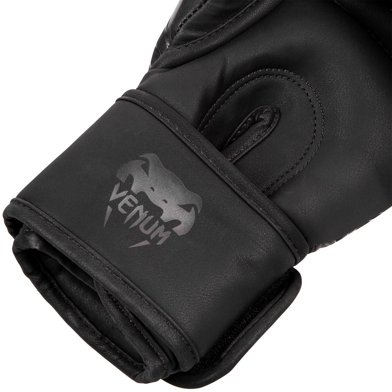 Venum Dragon's Flight Boxing Gloves Black - The Fight Club