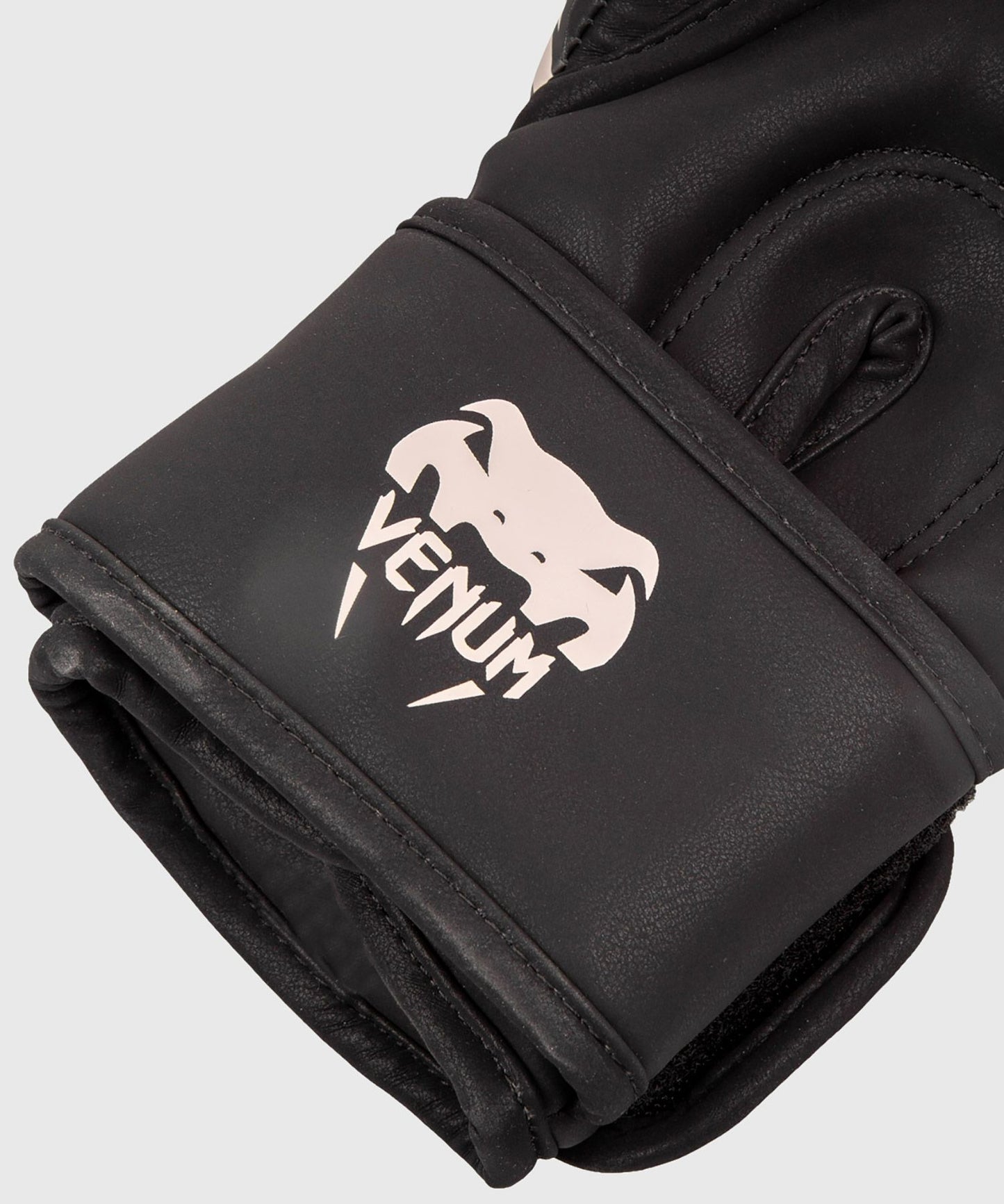 Venum Dragon's Flight Boxing Gloves - The Fight Club