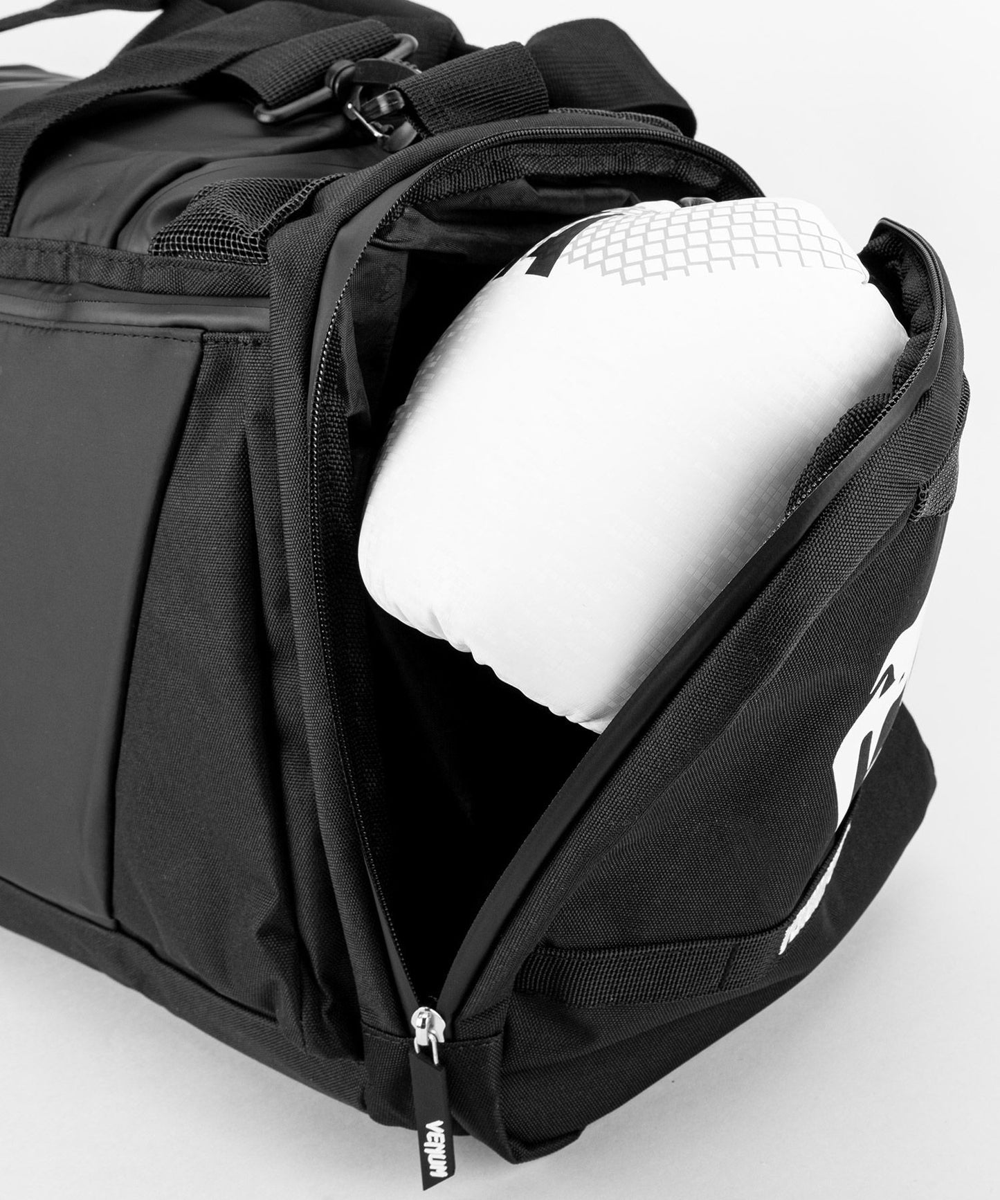 Venum Trainer Lite Evo Sports Bag Black/White - The Fight Club