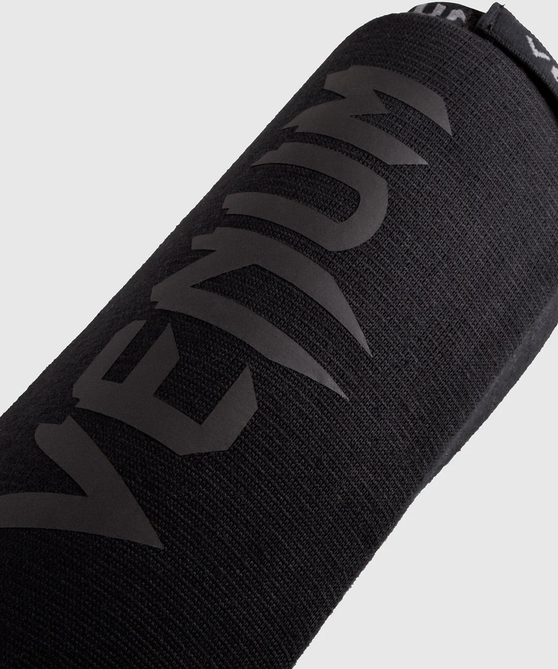 Venum Kontact Shin Guards Black/Black - The Fight Club