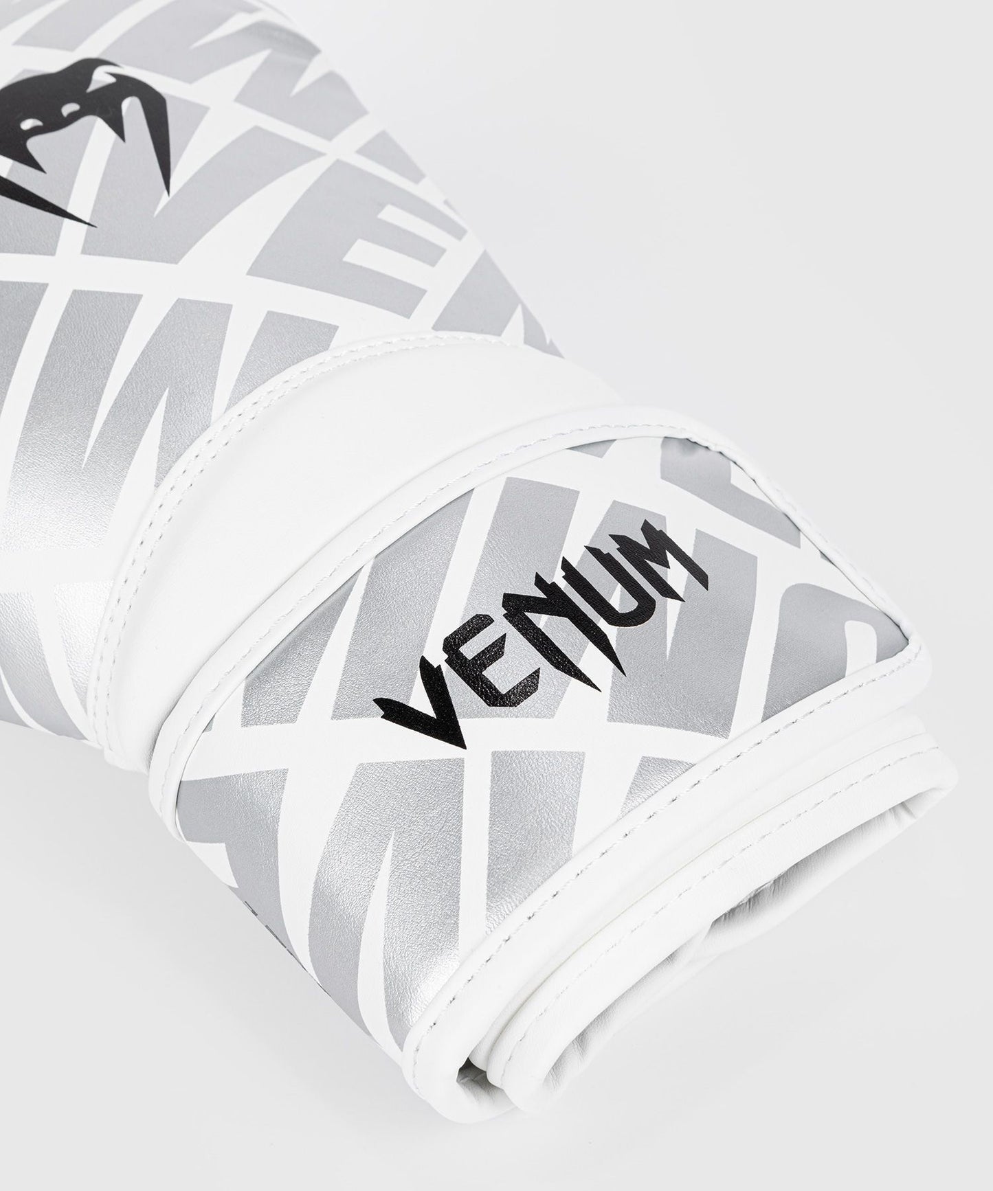 Venum Contender 1.5 XT Kids Boxing Gloves White/Silver - The Fight Club