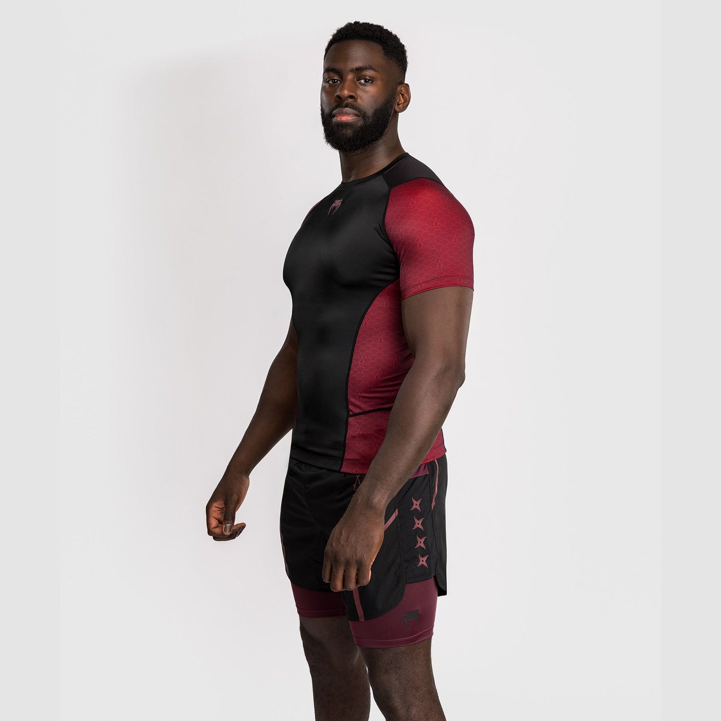 Venum x Assassin's Creed Shadows Men's Short Sleeve Rash Guard Burgundy/Black - The Fight Club