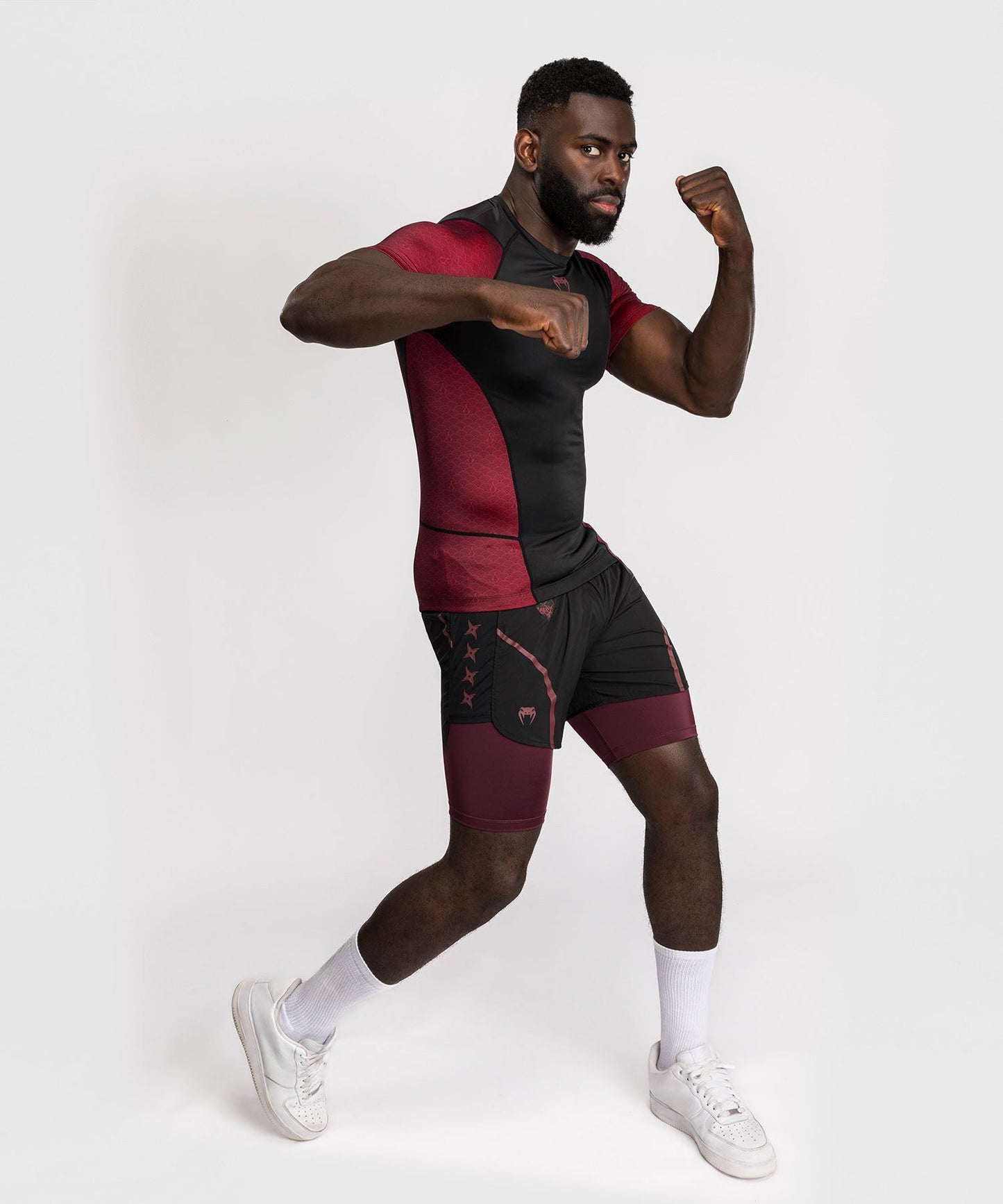 Venum x Assassin's Creed Shadows Men's Short Sleeve Rash Guard Burgundy/Black - The Fight Club