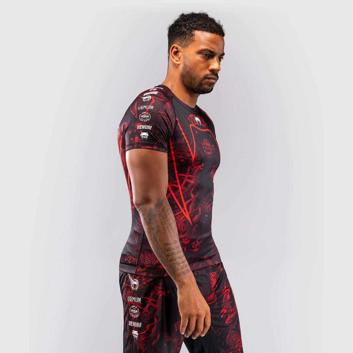 Venum 20th Anniversary Short Sleeve Rash Guard Black/Red - The Fight Club