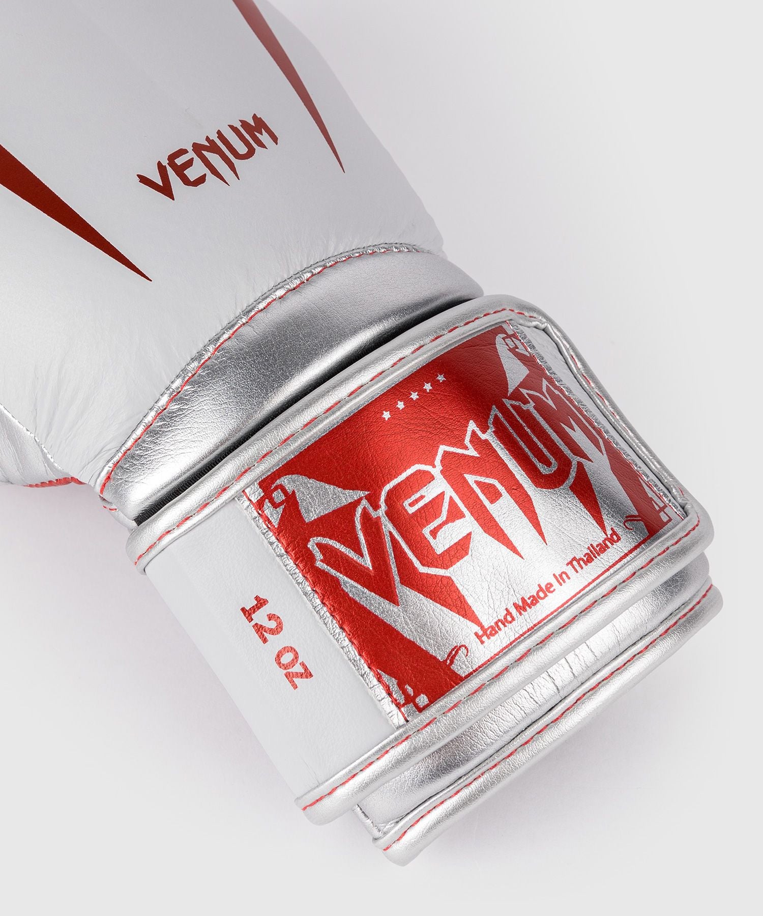 Venum Giant 3.0 Boxing gloves Red/Silver Special Edition - The Fight Club