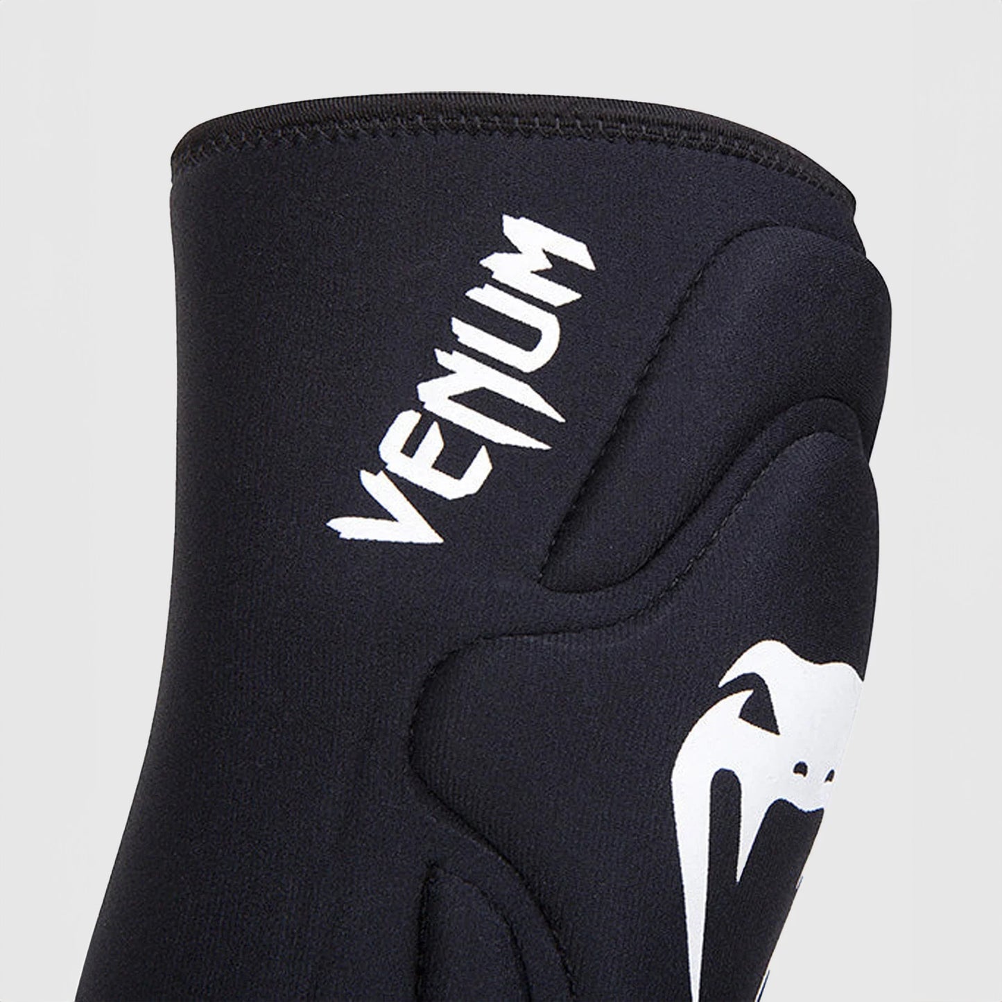 Venum Kontact Lycra/Gel Knee Pads - Black - The Fight Club