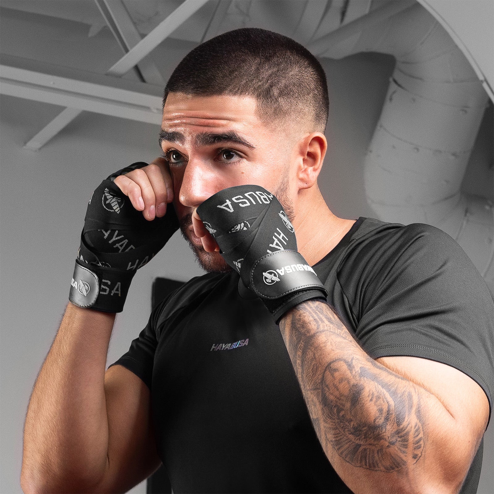 Hayabusa Deluxe Handwraps 4.5m Black - The Fight Club