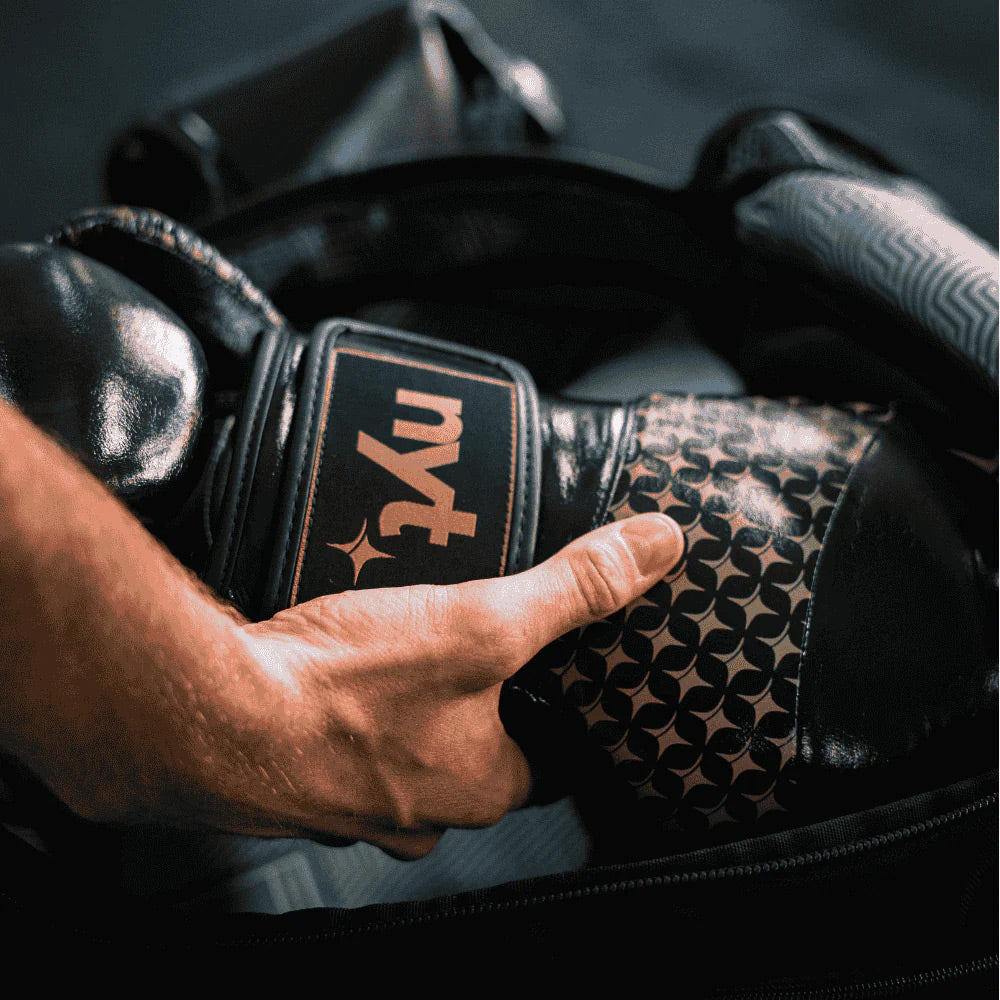 NYT Star Boxing Gloves Black/Sand - The Fight Club