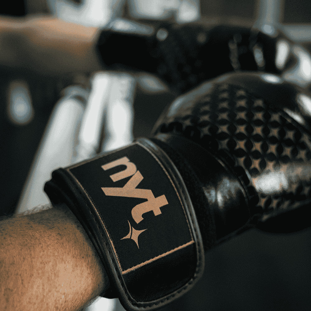 NYT Star Boxing Gloves Black/Sand - The Fight Club