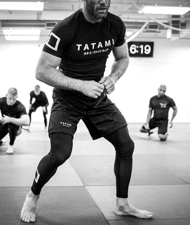 Tatami Katakana Short Sleeve Rash Guard Black - The Fight Club