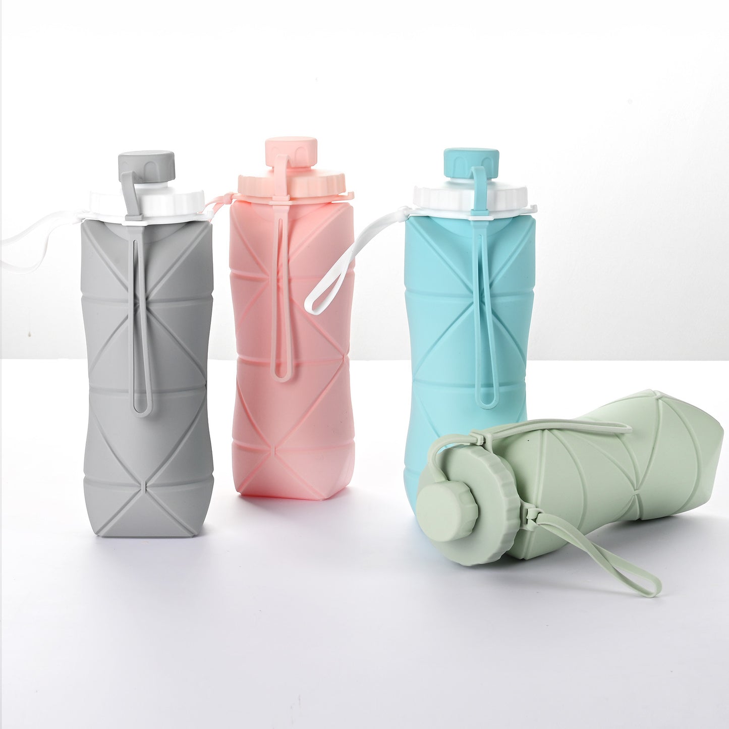 Green 600ml Silicone Folding Water Bottle – Eco-Friendly Collapsible Travel Bottle600ml Silicone Folding Water Bottle - Eco-Friendly Collapsible Travel Bottle