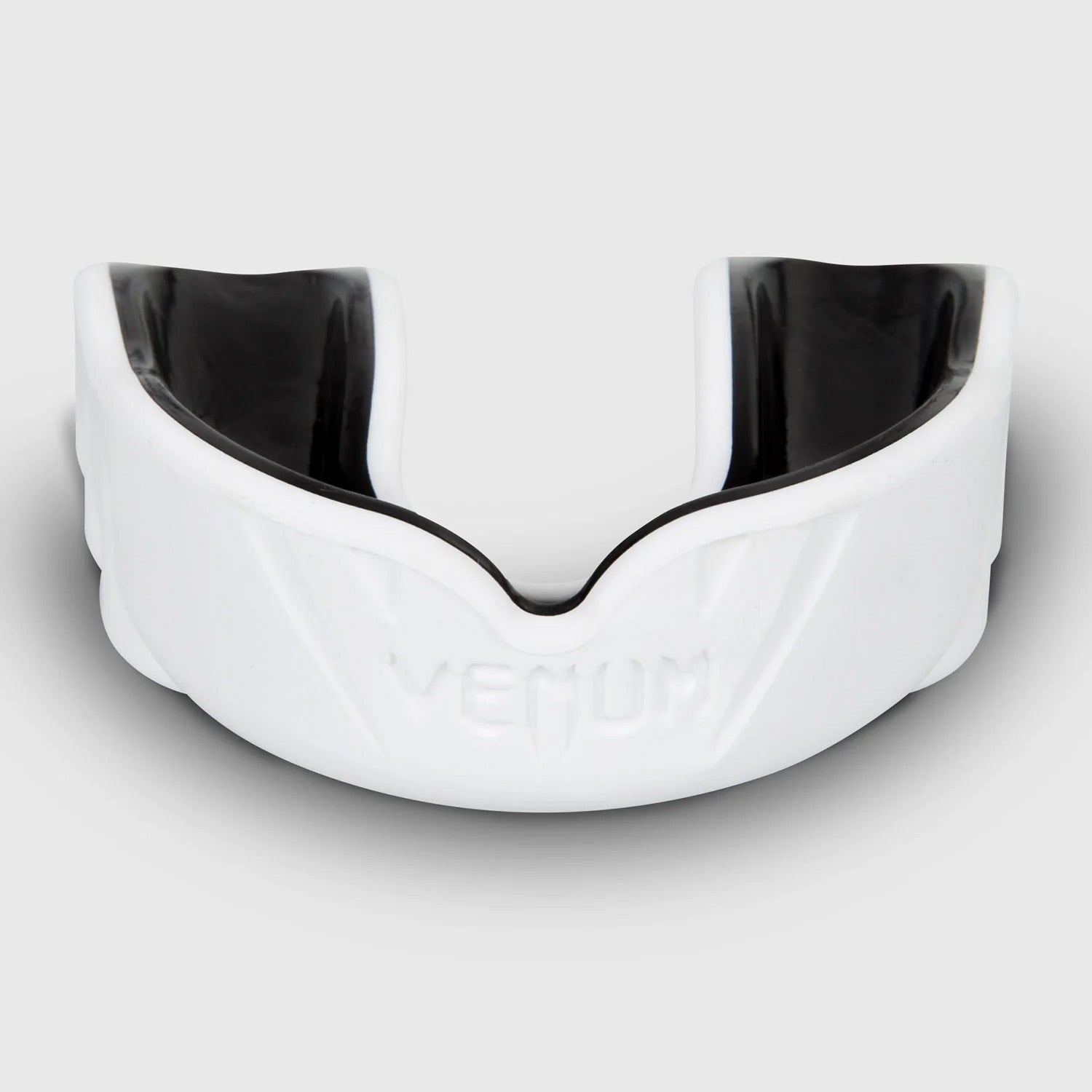 Venum Challenger Mouth Guard White/Black - The Fight Club