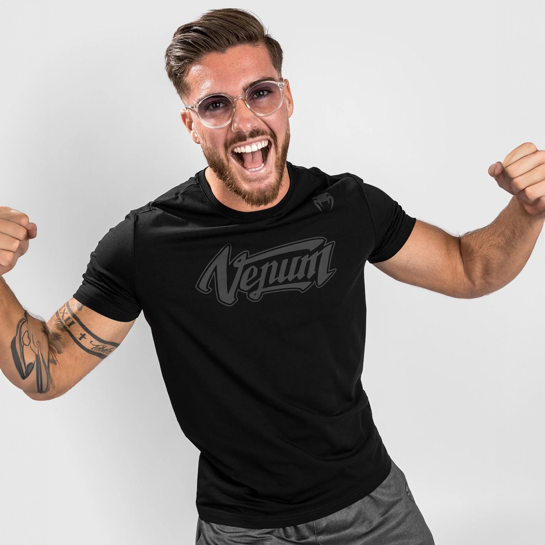 Venum Absolute 2.0 T-Shirt - Black/Black - The Fight Club