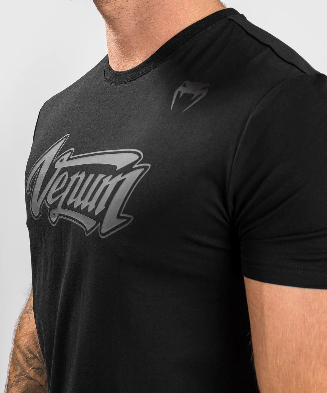 Venum Absolute 2.0 T-Shirt - Black/Black - The Fight Club