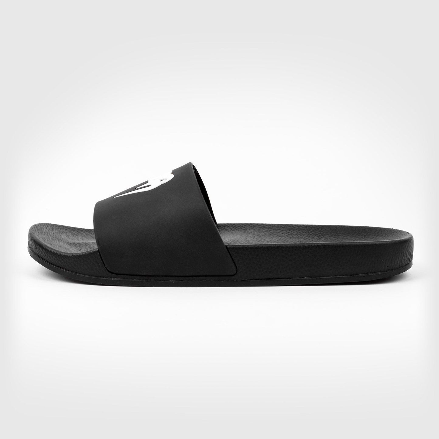 Venum Classic Slides Black/White - The Fight Club