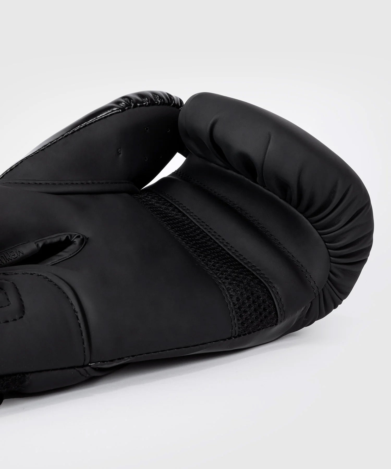 Venum Challenger 4.0 Boxing Gloves - Black/Black - The Fight Club