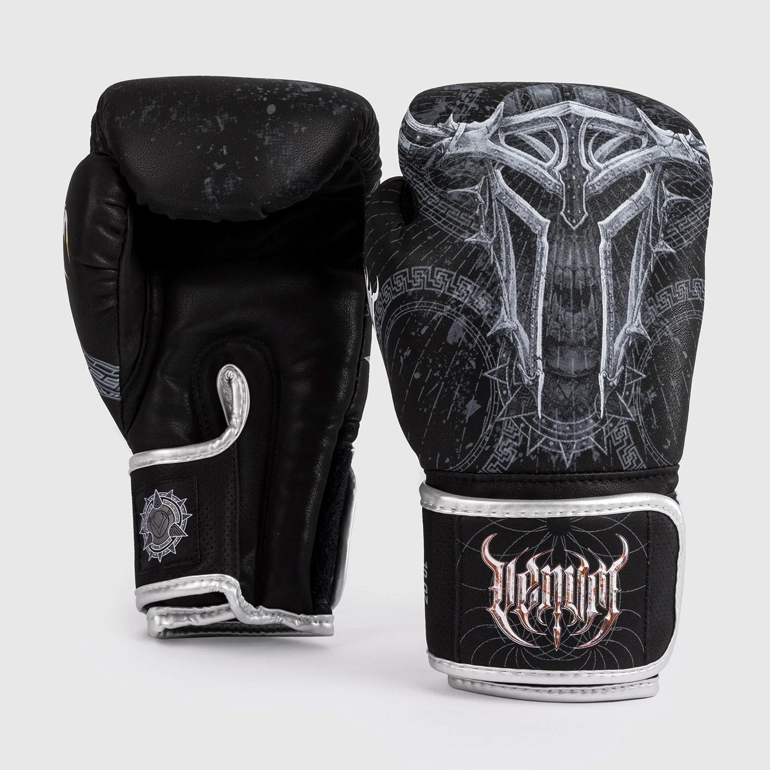 Venum Gladiator 5.0 Boxing Gloves Black/Silver - The Fight Club