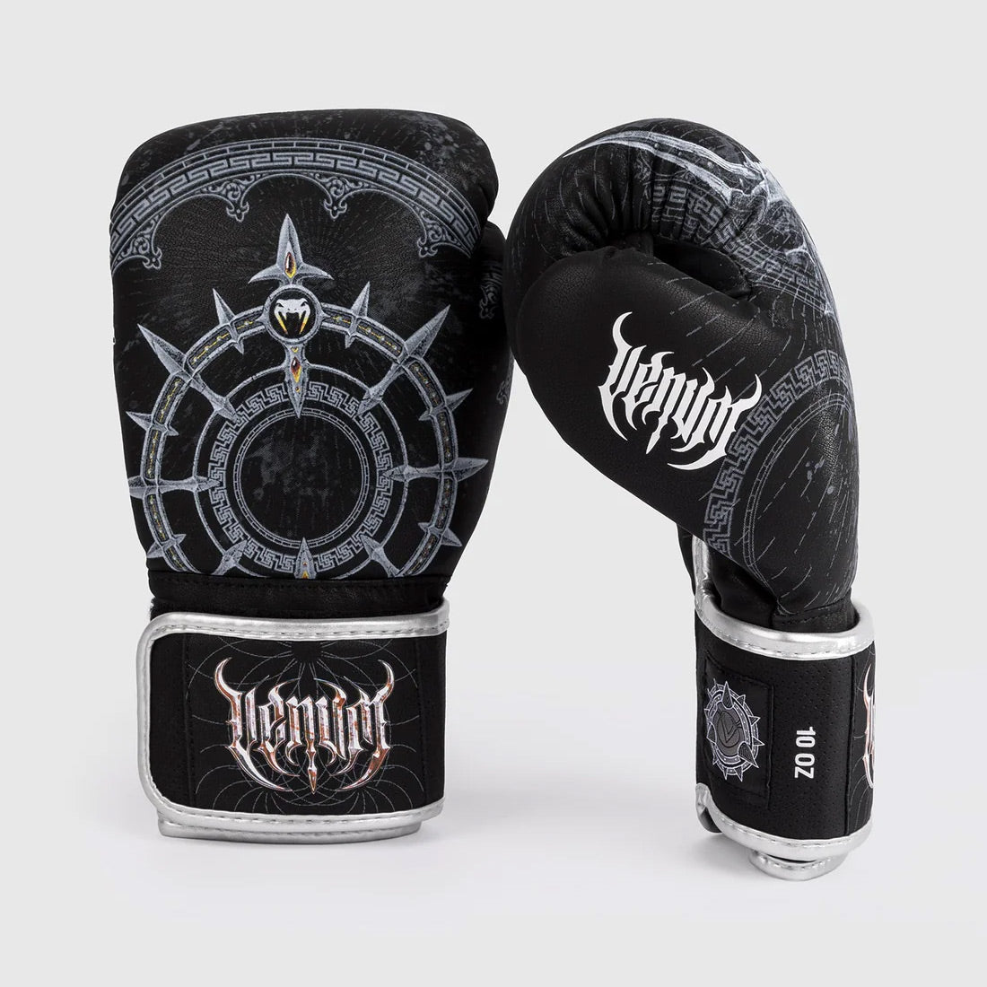 Venum Gladiator 5.0 Boxing Gloves Black/Silver - The Fight Club