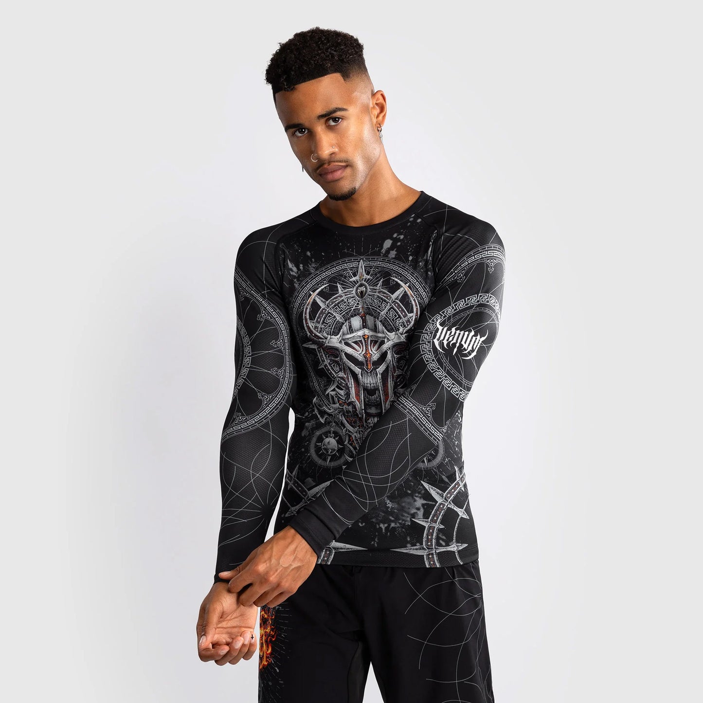 Venum Gladiator 5.0 Men's Long Sleeve Rash Guard Black/Silver - The Fight Club