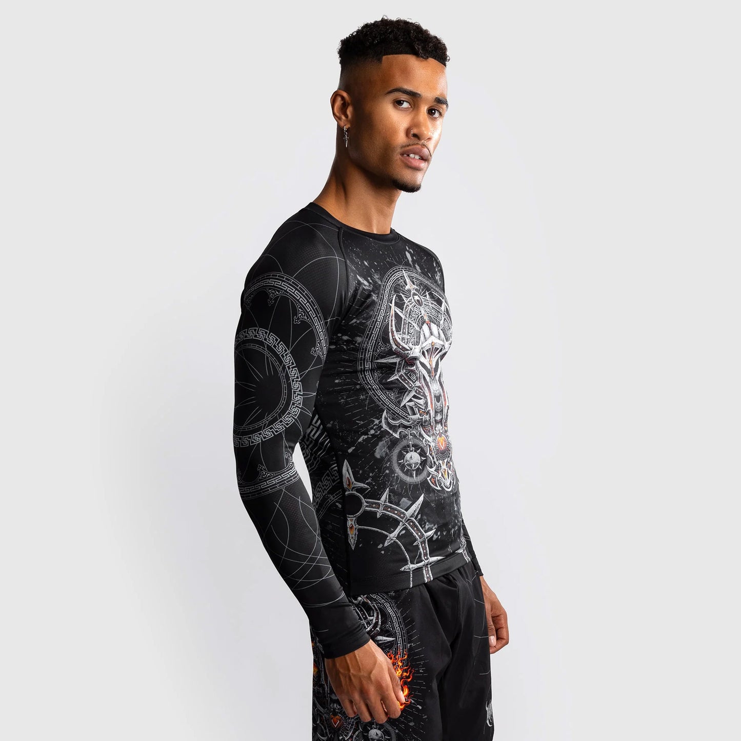 Venum Gladiator 5.0 Men's Long Sleeve Rash Guard Black/Silver - The Fight Club