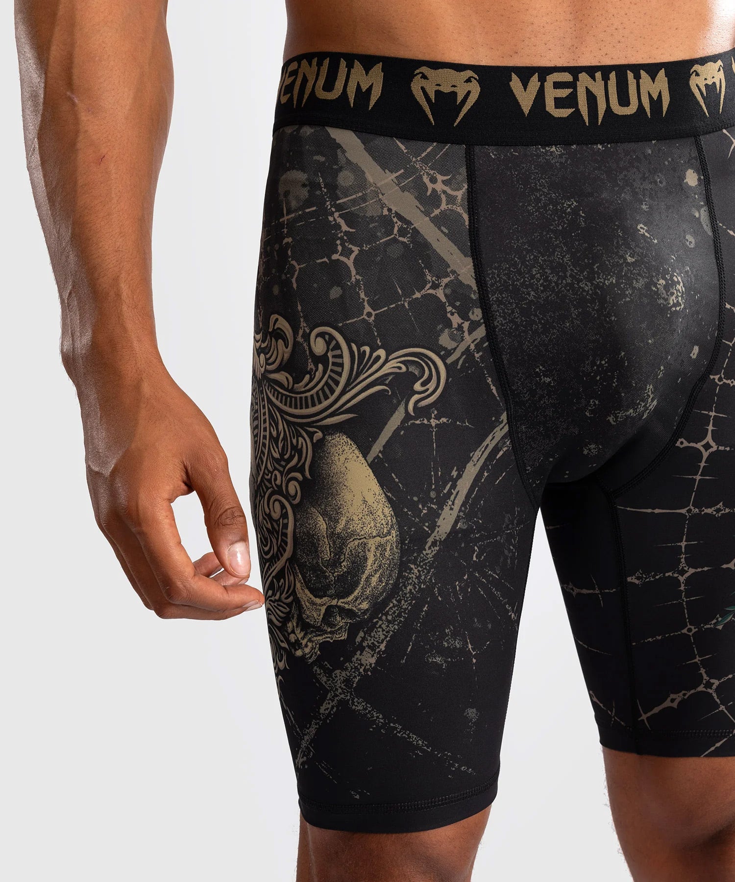 Venum Santa Muerte 5.0 Men's Vale Tudo Shorts Deep Black/Gold - The Fight Club