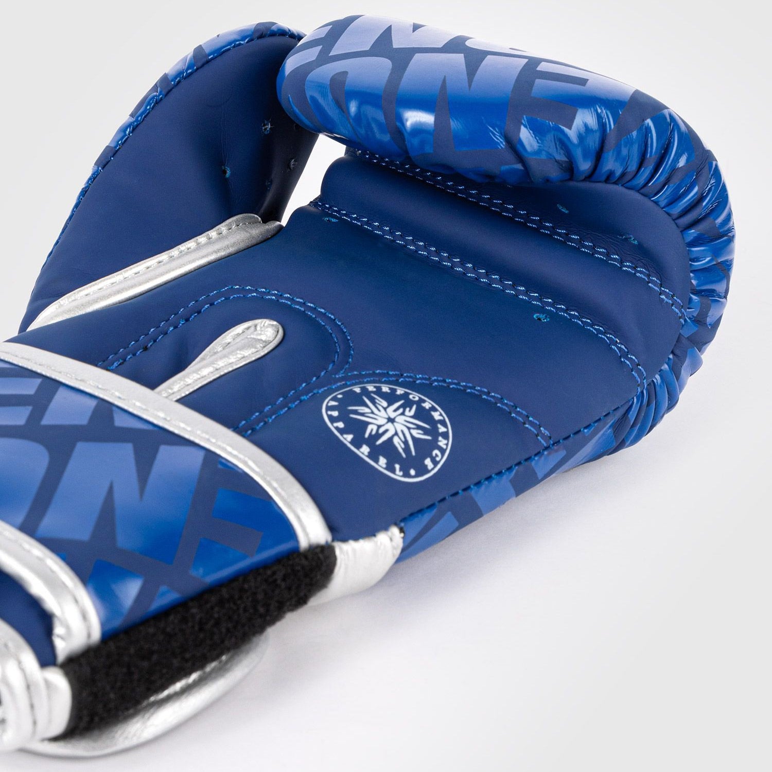 Venum Contender 1.5 XT Kids Boxing Gloves White/Blue - The Fight Club