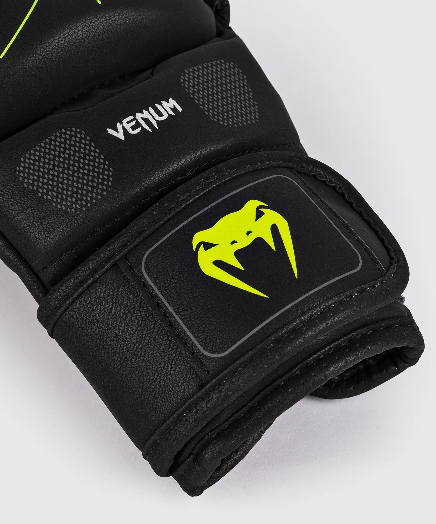 Venum Training Camp 4.0 Sparring Gloves Black/Neo Green - The Fight Club