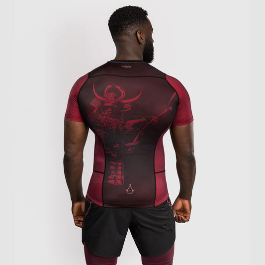 Venum x Assassin's Creed Shadows Men's Short Sleeve Rash Guard Burgundy/Black - The Fight Club