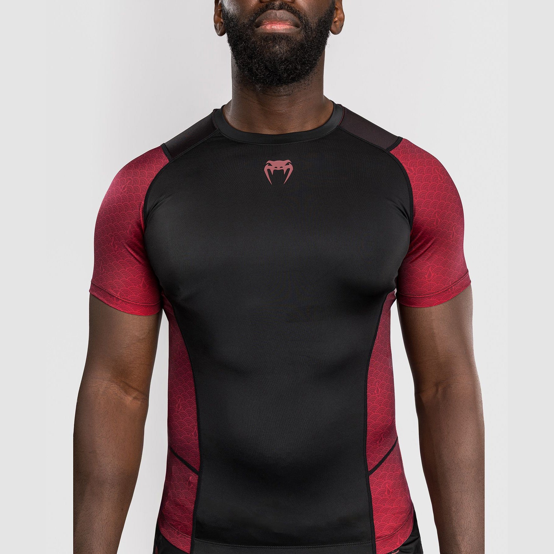 Venum x Assassin's Creed Shadows Men's Short Sleeve Rash Guard Burgundy/Black - The Fight Club