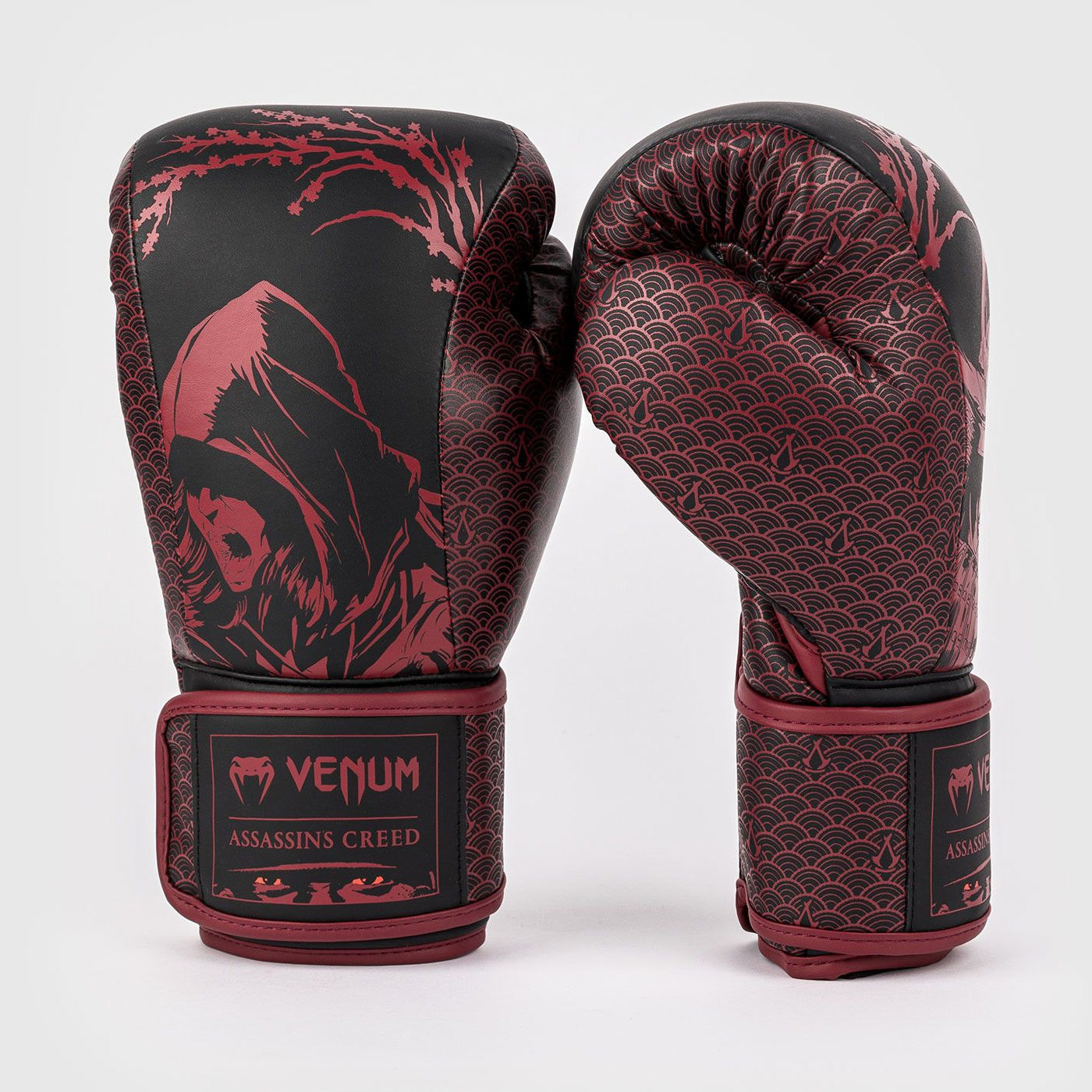 Venum x Assassin's Creed Shadows Boxing Gloves Burgundy/Black - The Fight Club