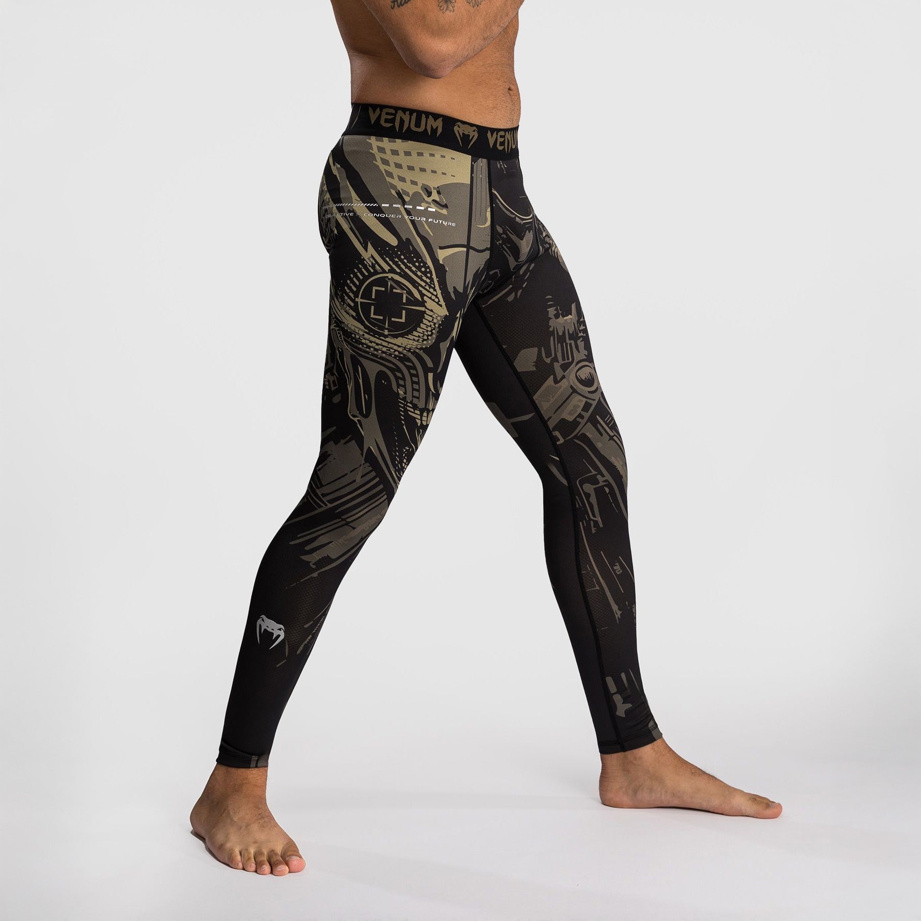 Venum Invader Spats Black/Sand - The Fight Club