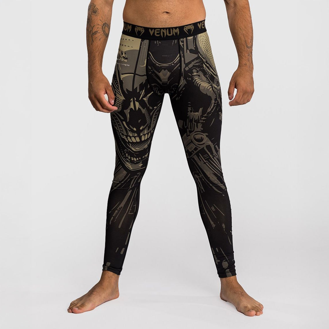 Venum Invader Spats Black/Sand - The Fight Club
