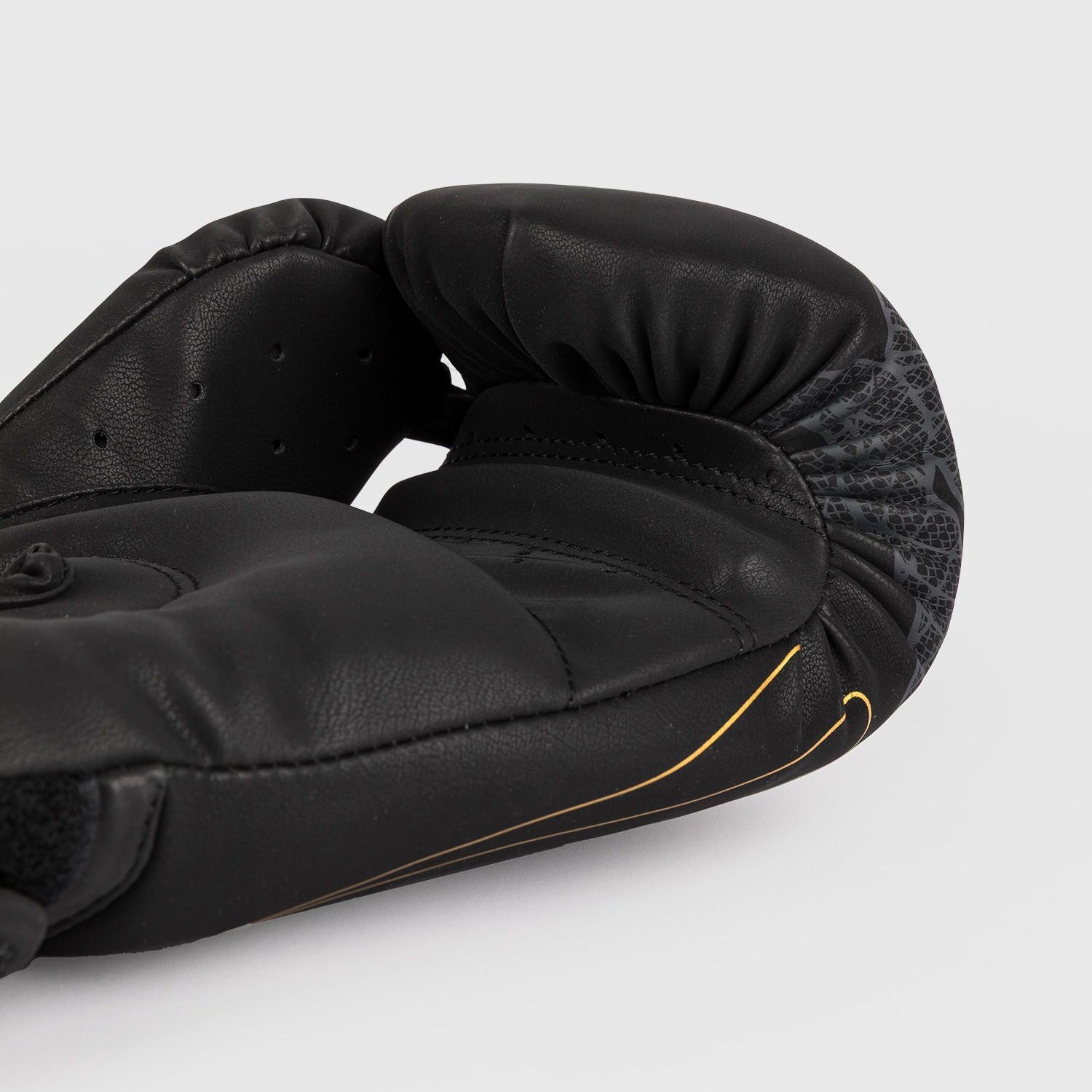 Venum Serpenti Boxing Gloves Black/Silver/Gold - The Fight Club