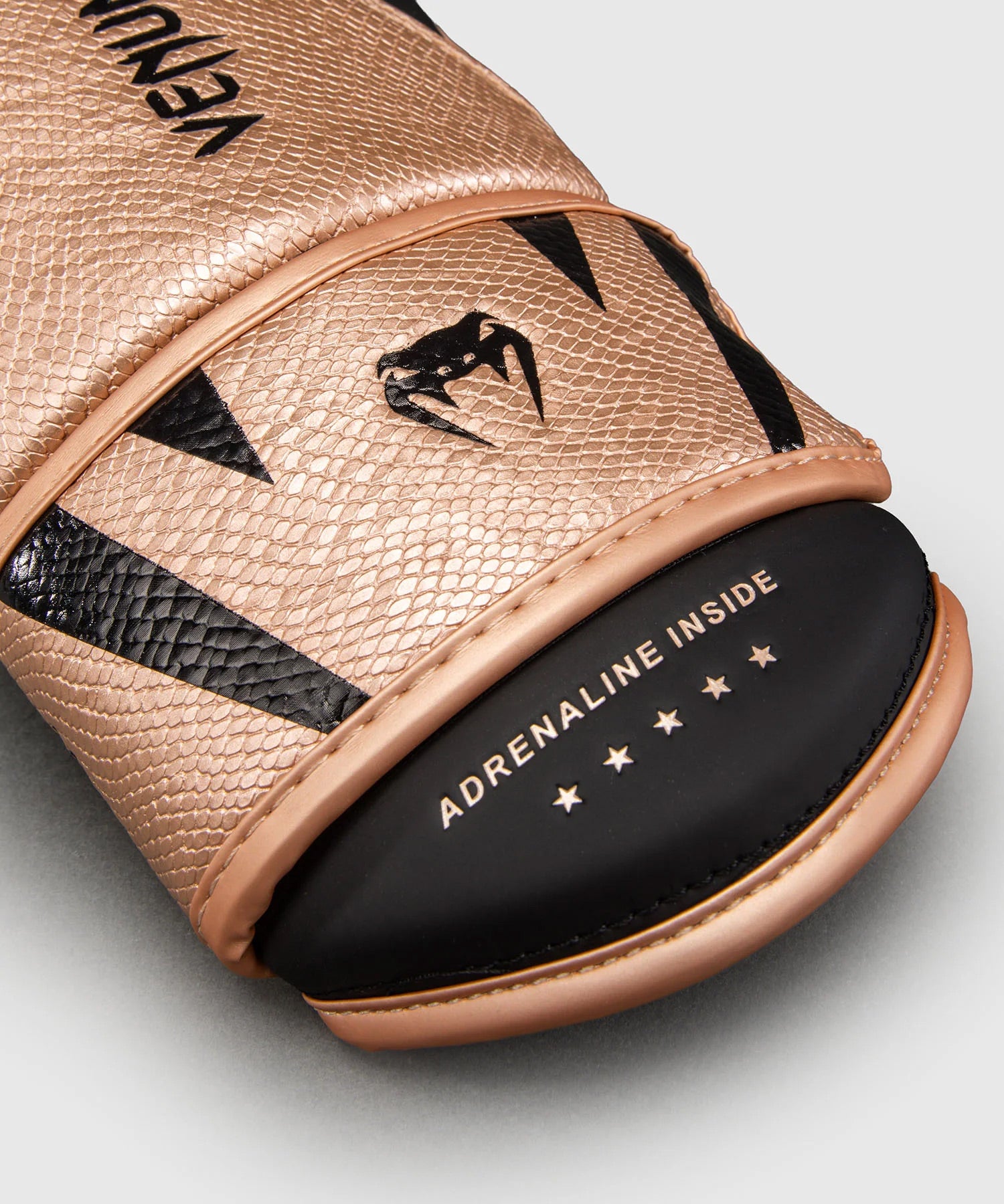 Venum Challenger 4.0 Boxing Gloves Pearly Pink/Black - The Fight Club