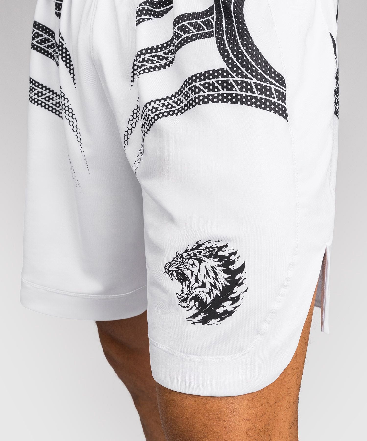 Venum x Mike Tyson Tiger Boxing Shorts Optical White/Deep Black - The Fight Club