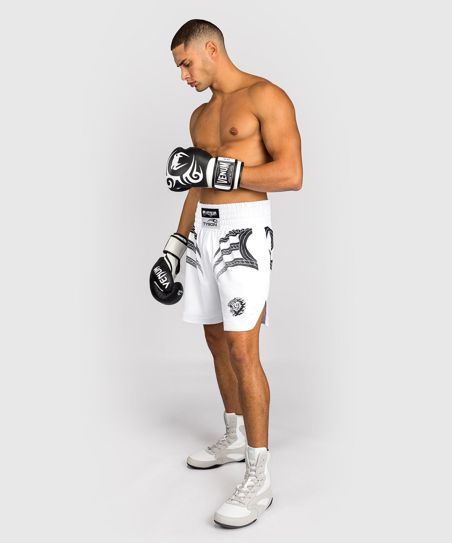 Venum x Mike Tyson Tiger Boxing Shorts Optical White/Deep Black - The Fight Club