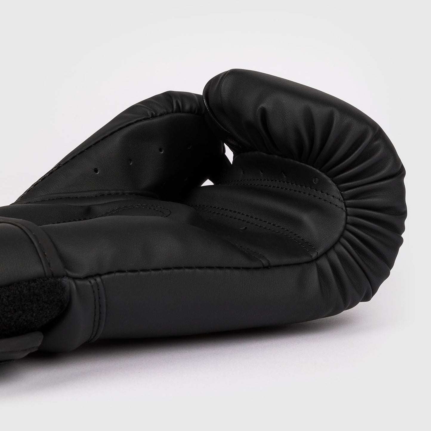 Venum Challenger 2.5 Boxing Gloves Black/Black - The Fight Club