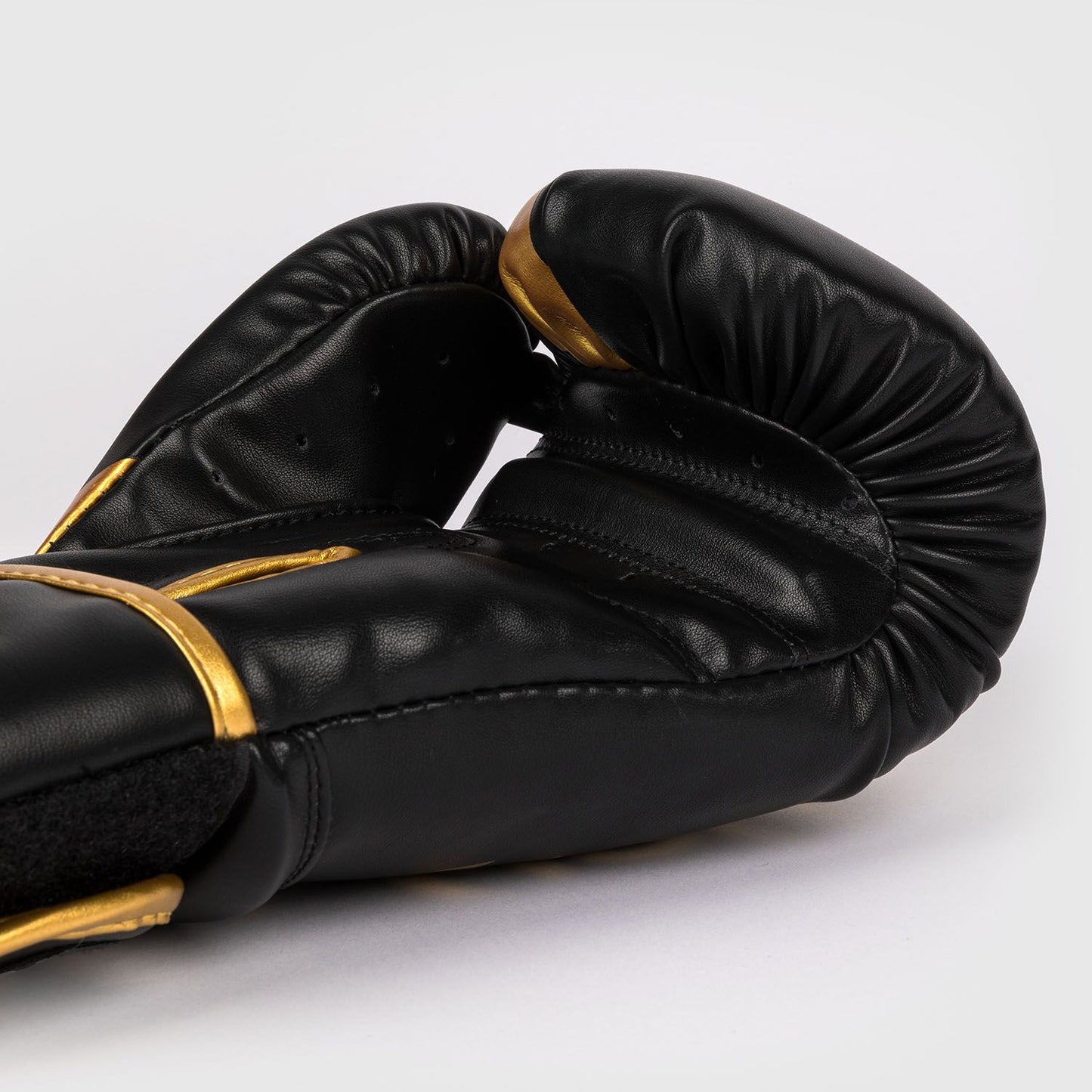 Venum Challenger 2.5 Boxing Gloves – Black/Gold