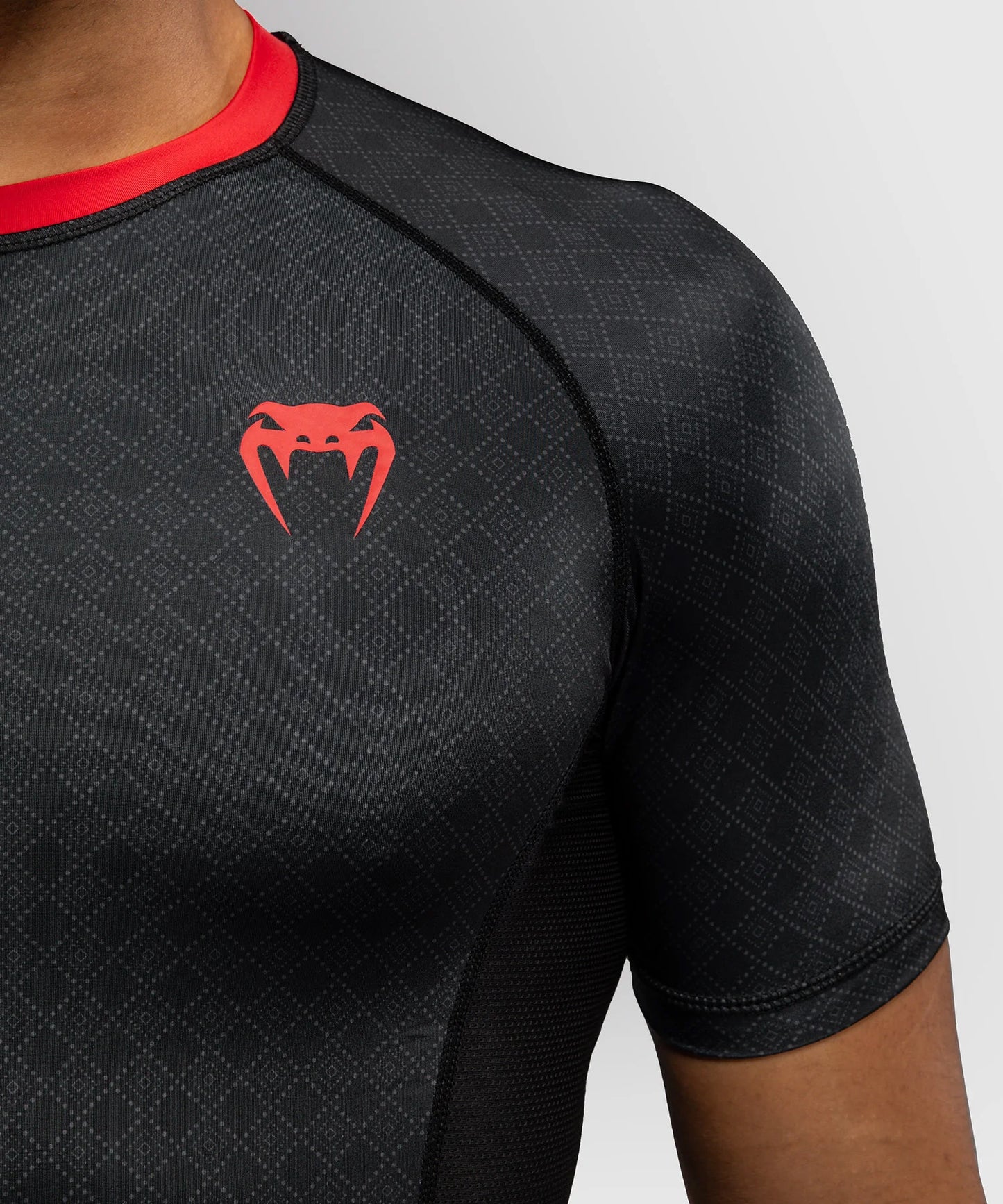 Venum x Roger Gracie Signature Short Sleeve Rash Guard Black/Red - The Fight Club