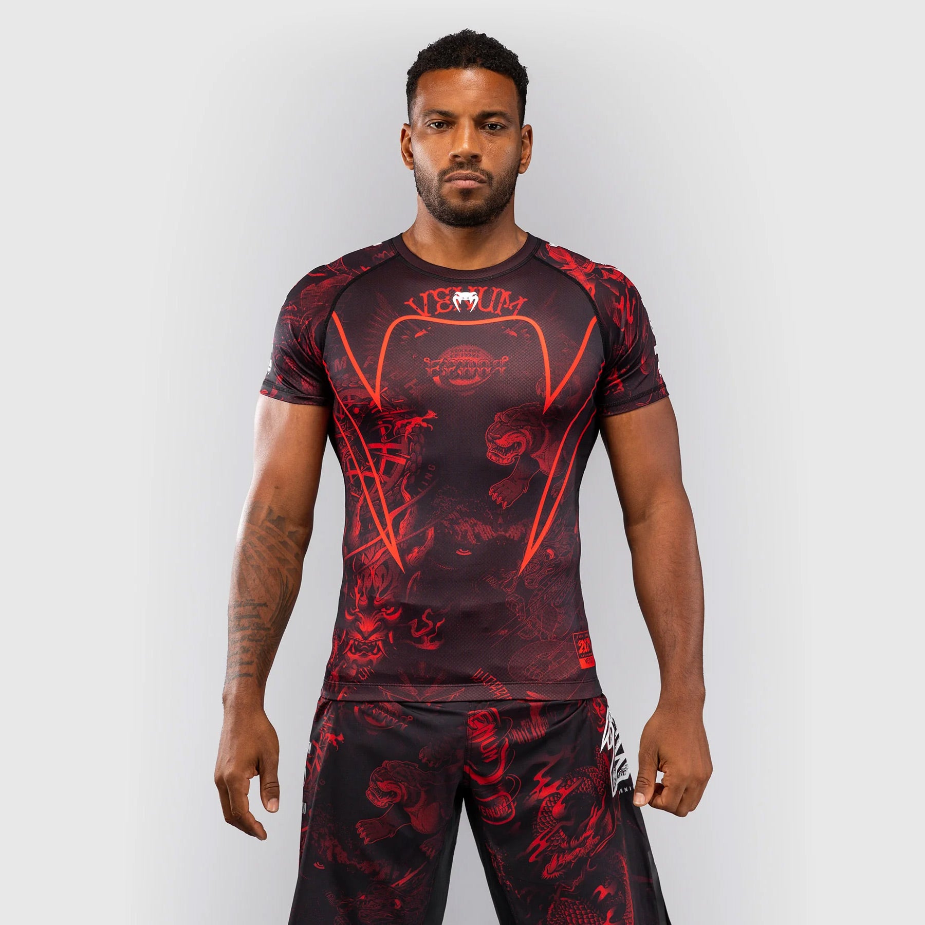 Venum 20th Anniversary Short Sleeve Rash Guard Black/Red - The Fight Club