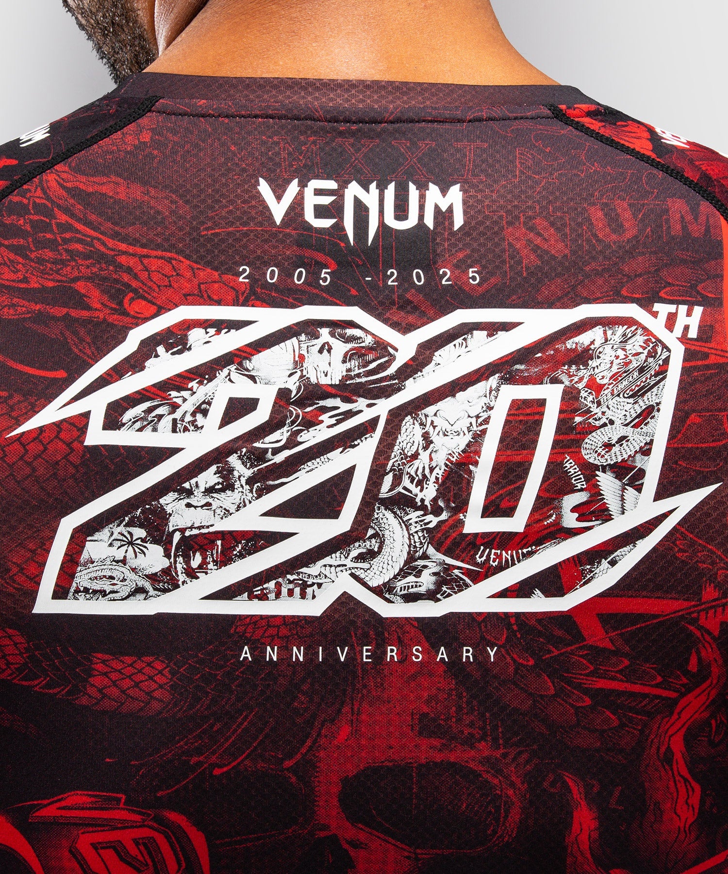 Venum 20th Anniversary Short Sleeve Rash Guard Black/Red - The Fight Club