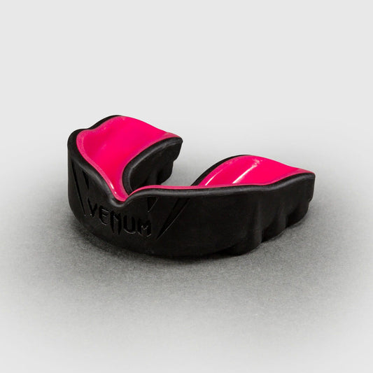 Venum Challenger Mouth Guard Black/Raspberry - The Fight Club