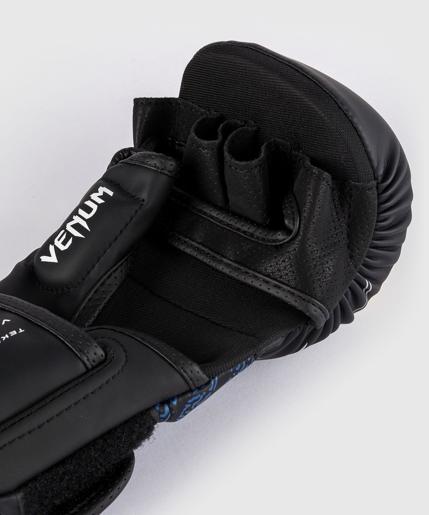 Venum x TEKKEN 8 Sparring Gloves King Black/Yellow - The Fight Club