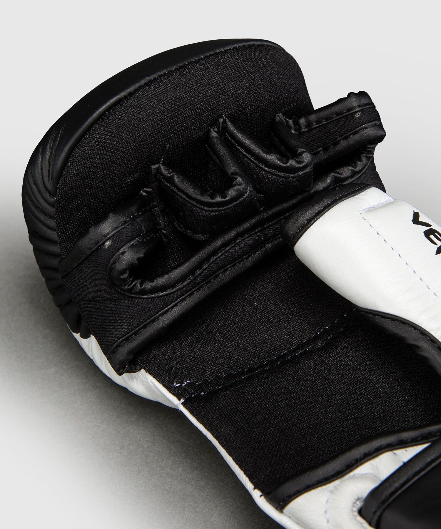 Venum Attack 2.0 Sparring Gloves Leather Black/White - The Fight Club