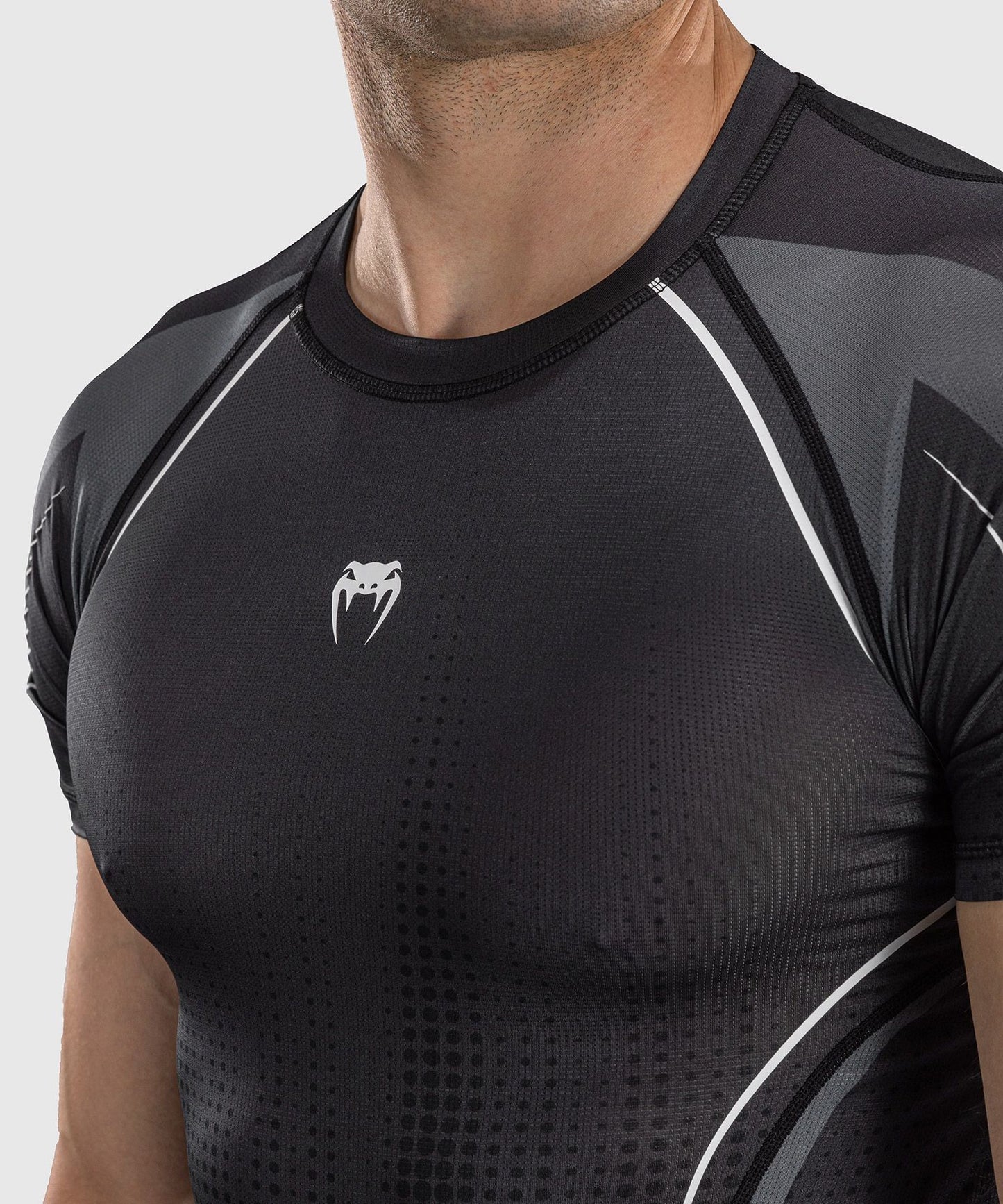 Venum Stealth Short Sleeve Rash Guard Black/White - The Fight Club